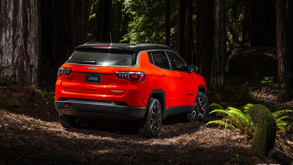 జీప్ కంపాస్‌లో మరో రెండు కొత్త వేరియంట్లు