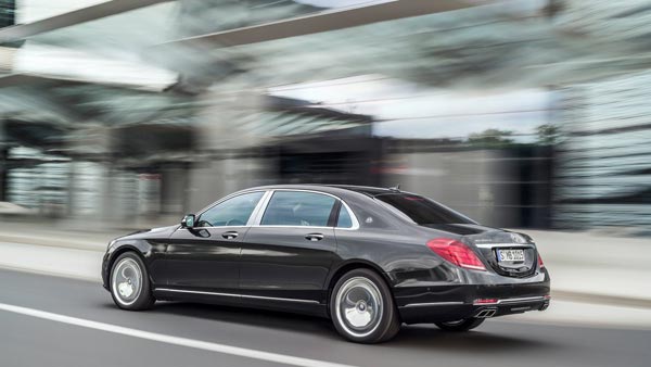 పాకిస్తాన్ నూతన ప్రధాని ఇమ్రాన్ ఖాన్ కాన్వాయ్