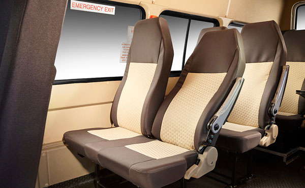 12 లక్షల ధరతో విడుదలైన 15-సీటర్ టాటా వింగర్