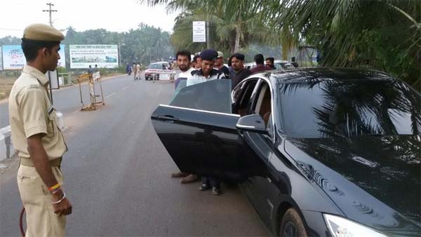 పార్టి చేసెందుకు గోవాలొ డబ్బు చాలకపోతె ఇలా చేసి డబ్బు సంపాదించండి…