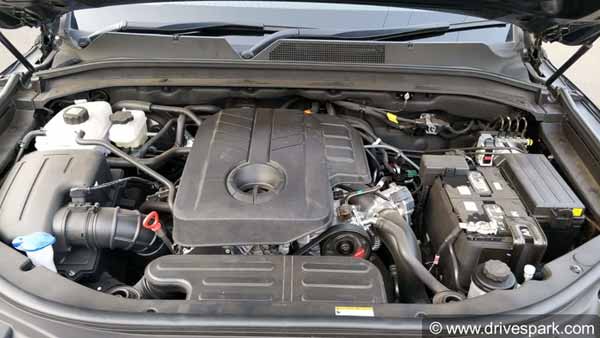 ఈ మహీంద్రా ఆల్టురాస్ జి4 కారుకు కొత్త పేరునిస్తె 2 కార్లు ఫ్రీ..!!