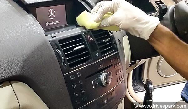 మీ పాత కారుని కొత్తగా మార్చటం ఎలా.? - ఇప్పుడె విచ్చెయండి మీ సమీపంలోని 3M కార్ ఔట్లెట్