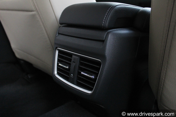 న్యూ జనరెషన్ హోండా సివిక్ రివ్యూ - ఈ సారి కొత్తదేంటి.?