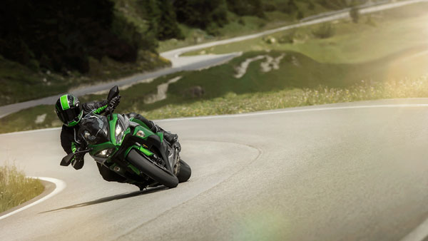 కవాసకీ బైక్ ప్రియులకు బ్యాడ్ న్యూస్,ధర లను పెంచబోతున్న కవాసకీ.. 