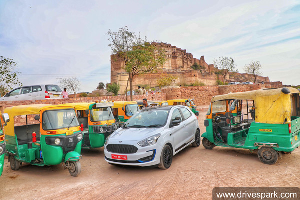 ఫోర్డ్ ఫిగో(2019) మోడల్ రివ్యూ చూడాలని అనుకుంటున్నారా...!