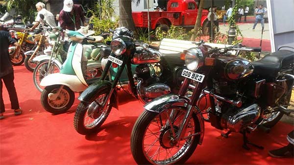 1988 మోడల్ వాహనాల ఫెస్టివల్ జరుగుతోంది ఎక్కడో తెలుసా ?