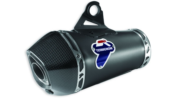 ఉచితంగా ఆఫర్ చేస్తున్న డుకాటి మోన్‌స్టర్ 821 ఆక్సిస్సారీస్!