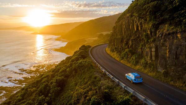 ఒక ఎలక్ట్రిక్ కార్లో తక్కువ ఖర్చుతో ఎన్ని కి.మీ వెళ్లాడో తెలుసా! ఒక ఎలక్ట్రిక్ కార్లో తక్కువ ఖర్చుతో ఎన్ని కి.మీ వెళ్లాడో తెలుసా!