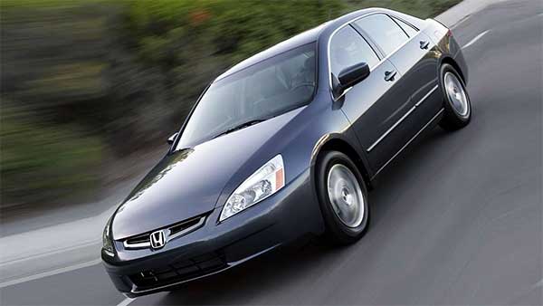 హోండా అకార్డ్ కు కొత్త సర్వీస్ ఆఫర్ చేస్తోంది...ఏమిటో తెలుసుకోండి ! హోండా అకార్డ్ కు కొత్త సర్వీస్ ఆఫర్ చేస్తోంది...ఏమిటో తెలుసుకోండి !