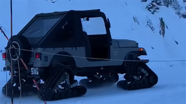 ఆనంద్ మహీంద్ర నుంచి ప్రశంసలు అందుకొన్న రోక్సోర్ ట్రాక్:[వీడియో]