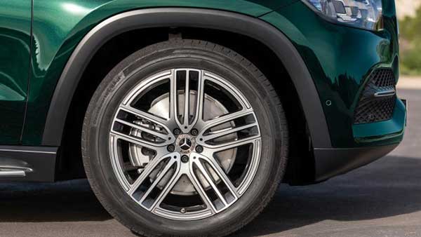 మెర్సిడెస్ బెంజ్ జిఎల్ఎస్ న్యూ యార్క్ ఆటో షోలో వెల్లడించారు.. వివరాలు ! మెర్సిడెస్ బెంజ్ జిఎల్ఎస్ న్యూ యార్క్ ఆటో షోలో వెల్లడించారు.. వివరాలు !