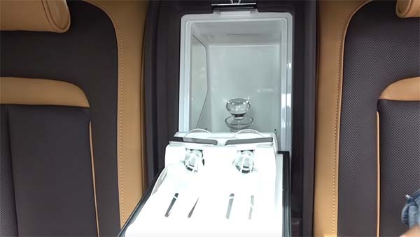 ప్రపంచంలోని అత్యంత ఖరీదైన రోల్స్ రాయ్స్ కార్ చూసారా !