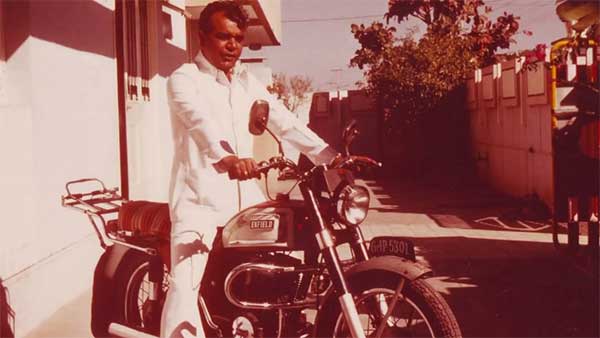 రాయల్ ఎన్ఫీల్డ్ మినీ బుల్లెట్ 200 'రి' మోడల్ చేసారు:[వీడియో]