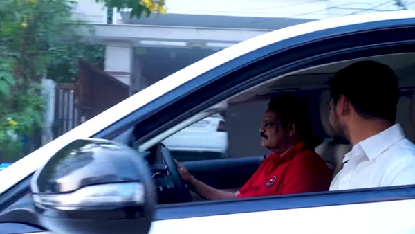  బెంజ్ కార్ తో తండ్రిని సర్ప్రైజ్ చేసిన కొడుకు!