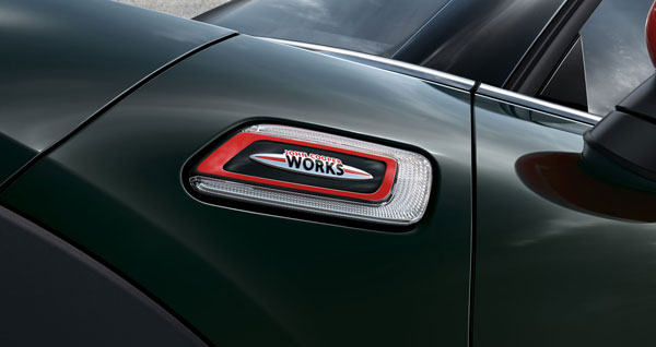 మినీ జాన్ కూపర్ వర్క్స్ భారతదేశం లో ప్రారంభించబడింది..!