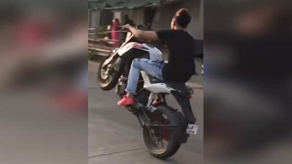 ఎంత విడ్డురం...2017 లో బైక్ స్టంట్ చేస్తే 2019 లో అరెస్ట్ చేశారట !