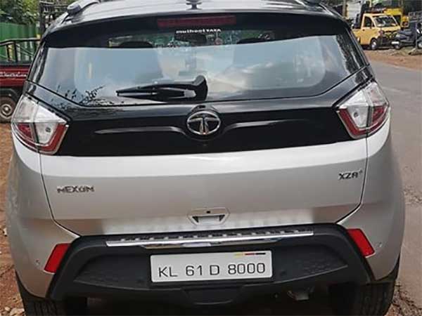 హెల్మెట్ ధరించలేదని కార్ ఓనర్ కి జరిమానా..ఎంతో తెలుసా ? హెల్మెట్ ధరించలేదని కార్ ఓనర్ కి జరిమానా..ఎంతో తెలుసా ?