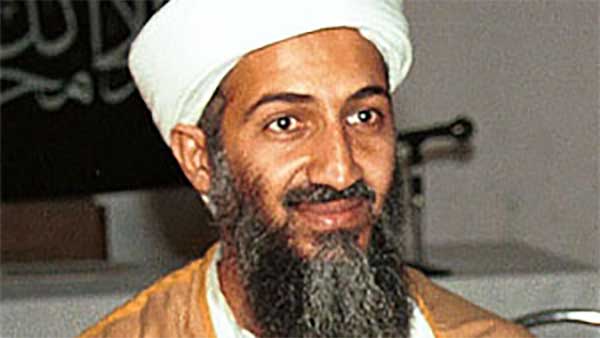 ఆ దుర్మార్కుడి బొమ్మ ఆ కారుపై ఎందుకుంది, ఎన్నో అనుమానాలు..! ఆ దుర్మార్కుడి బొమ్మ ఆ కారుపై ఎందుకుంది, ఎన్నో అనుమానాలు..!