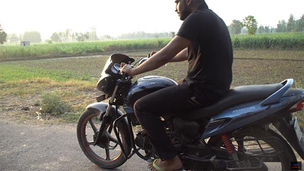 పెట్రోల్ కు బదులుగా కోకాకోలా నింపేసాడు...తరువాత ఏమి జరిగింది?