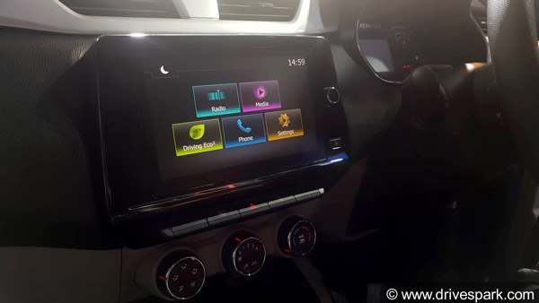 ట్రైబర్ ఎంపివి ని ఆవిష్కరించిన రెనాల్ట్... దగ్గరలో లాంచ్ కూడా... ట్రైబర్ ఎంపివి ని ఆవిష్కరించిన రెనాల్ట్... దగ్గరలో లాంచ్ కూడా...