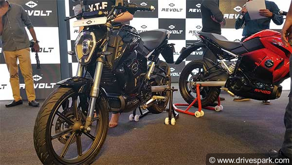 భారతదేశపు మొట్టమొదటి ఆర్టిఫిషల్ ఇంటిలిజెంట్ బైక్ రివోల్ట్ ఆర్వీ 400 వెల్లడి. భారతదేశపు మొట్టమొదటి ఆర్టిఫిషల్ ఇంటిలిజెంట్ బైక్ రివోల్ట్ ఆర్వీ 400 వెల్లడి.