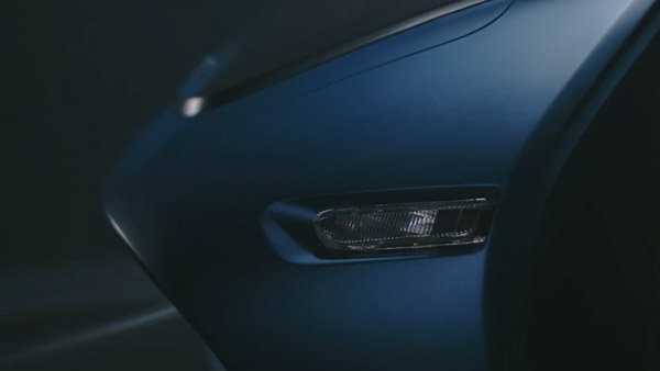 కొత్త బ్యాటరీ టెక్నాలజీతో మొదటి ఎలక్ట్రిక్ స్కూటర్ను వెల్లడించిన యమహా !