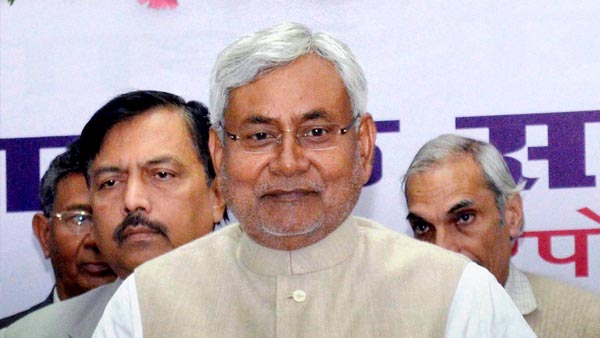 కొత్త ఎలక్ట్రిక్ కారును మొట్టమొదటగా ఉపయోగించిన సీఎం!