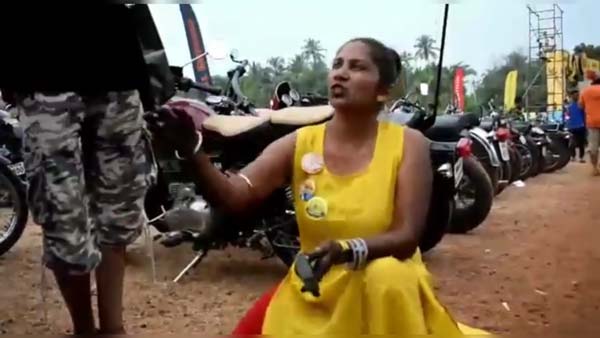 ఈమె దేశంలోనే పాపులర్ రాయల్ ఎన్ఫీల్డ్ లేడీ మెకానిక్