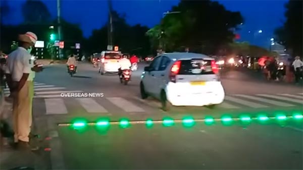 భారతదేశంలోనే మొట్ట మొదటి ఎల్ఈడి ట్రాఫిక్ లైట్స్.. మన హైదరాబాద్ లో