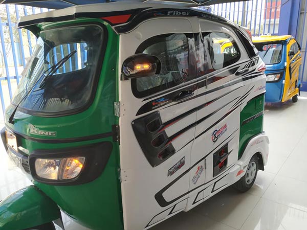 మార్కెట్లో హల్చల్ చేస్తున్న కొత్త రకం టివిఎస్ ఆటో రిక్షా