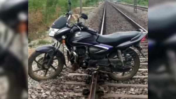 రైల్వే ట్రాక్‌ పై వైరల్ వీడియో చేసిన బి-టెక్ విద్యార్థి తరువాత ఏమి జరిగిందంటే!