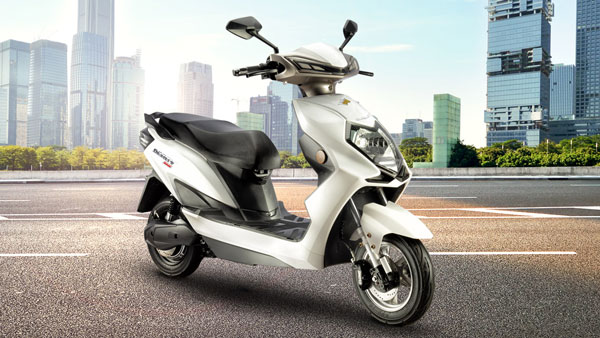 విపణిలోకి ఇవోలెట్ ఎలక్ట్రిక్ స్కూటర్లు: వేరియంట్లు, ధర మరియు మైలేజ్