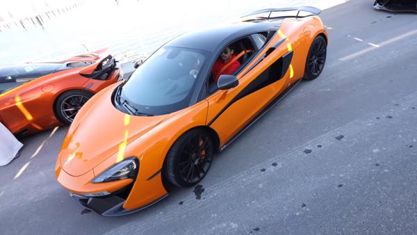 దుబాయ్ లోని సూపర్ కార్లను ఎప్పుడైనా చూసారా.. అయితే ఇప్పుడే చూడండి