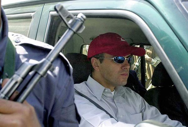 భారతదేశంలో రాజకీయ నాయకులు ఉపయోగించే విలాసవంతమైన కార్లు చూడాలనుకుంటున్నారా...? అయితే ఇప్పుడే చూడండి!