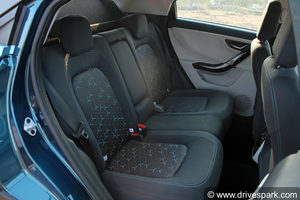 టాటా నెక్సాన్ ఎలక్ట్రిక్ రివ్యూ: సింగల్ ఛార్జింగ్‌తో 312కిమీల మైలేజ్