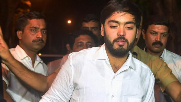 మీకు తెలుసా.. రోల్స్ రాయిస్ కలినన్ కార్లను కలిగిన 5 మంది ఇండియన్స్ వీరే