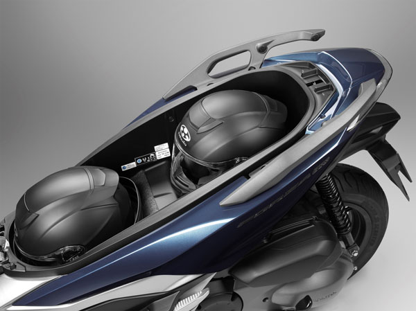 గుడ్ న్యూస్.. హోండా ఫోర్జా 300 మ్యాక్సీ స్కూటర్ ఇండియాకి వచ్చేసింది