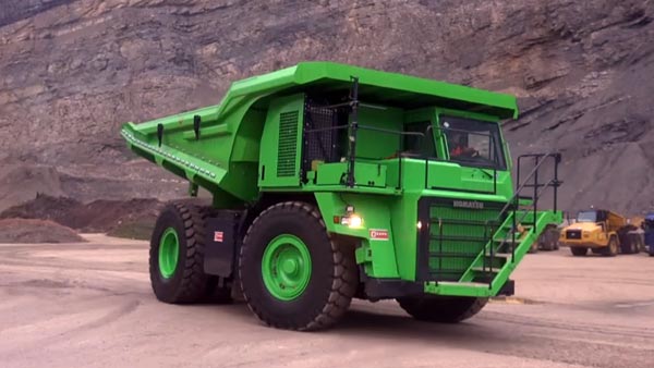 ప్రపంచంలోనే అతిపెద్ద ఎలక్ట్రిక్ వాహనం : దీనికి ఛార్జింగ్ అవసరమే లేదు