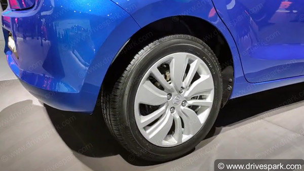 మారుతి స్విఫ్ట్ హైబ్రిడ్: లీటర్‌కు 32కిమీల మైలేజ్!