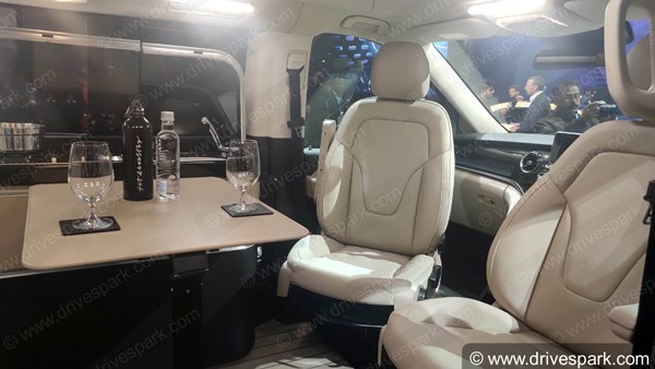 వి- క్లాస్ మార్కో పోలోని ఆవిష్కరించిన మెర్సిడెస్ బెంజ్