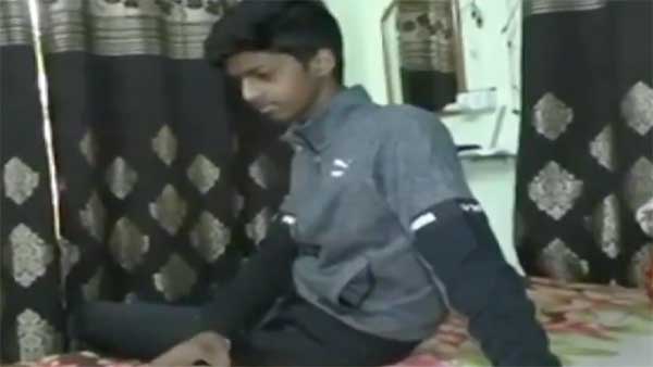 నీటితో నడిచే ఇంజిన్‌ను కనుగొన్న యువ సైంటిస్ట్