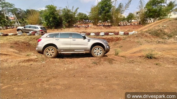 దుమ్మురేపుతున్న కొత్త బిఎస్ 6 ఫోర్డ్ ఎండీవర్