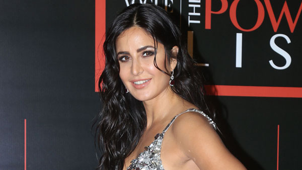 ప్రసిద్ధ భారతీయుల యొక్క మొదటి కార్లు చూసారా.. ?