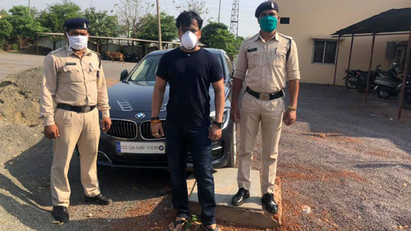 లాక్డౌన్ సమయంలో కొంపముంచిన పేస్ బుక్ పోస్ట్ లాక్డౌన్ సమయంలో కొంపముంచిన పేస్ బుక్ పోస్ట్