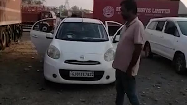 లాక్‌డౌన్ ఎఫెక్ట్ : 20 రోజులు కారులో నివసించిన ఇద్దరు వ్యక్తులు 