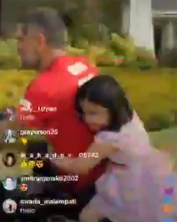 కూతురితో కలిసి బైక్ పై ప్రయాణించిన మహేంద్ర సింగ్ ధోని