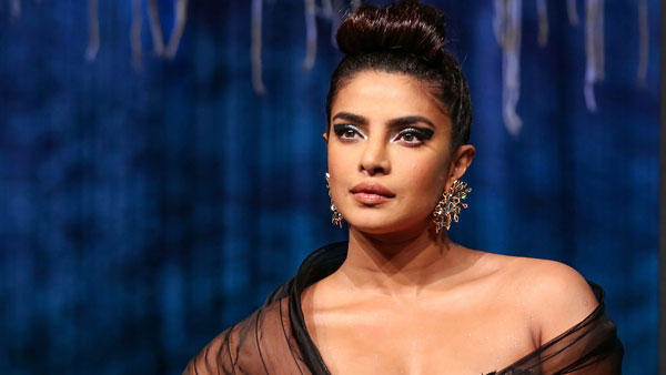 ప్రసిద్ధ భారతీయుల యొక్క మొదటి కార్లు చూసారా.. ?