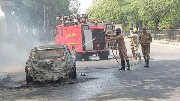 నిజంగా ఈ పెళ్లి కొడుకు అదృష్టవంతుడే, ఎందుకో మీరే చూడండి నిజంగా ఈ పెళ్లి కొడుకు అదృష్టవంతుడే, ఎందుకో మీరే చూడండి