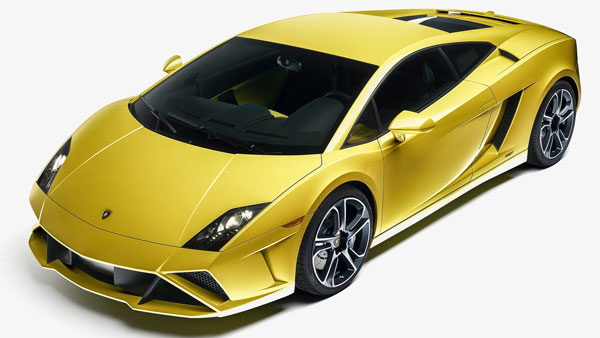 10 మంది బాలీవుడ్ సెలబ్రెటీస్ నడిపే సూపర్ లగ్జరీ కార్స్