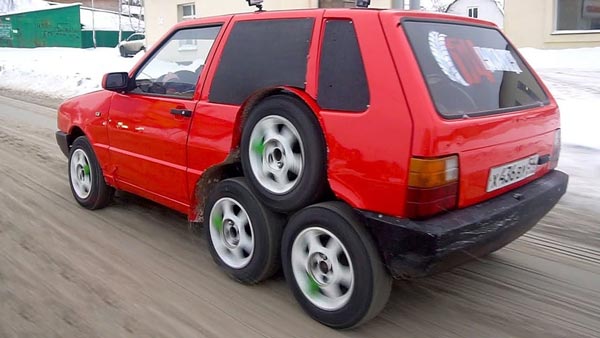 ఎప్పుడైనా ఇలాంటి 8 చక్రాల ఫియట్ యునో చూసారా ?